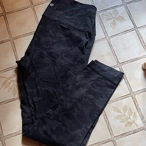 NWOT Lululemon Align 28" Leggings (Camo Deep Coal) - 8 Large